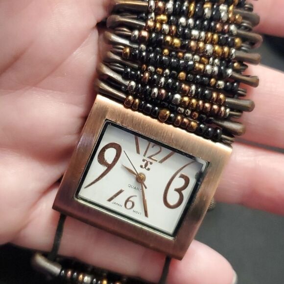 *Sale* Safety pin beaded watch - Picture 8 of 10